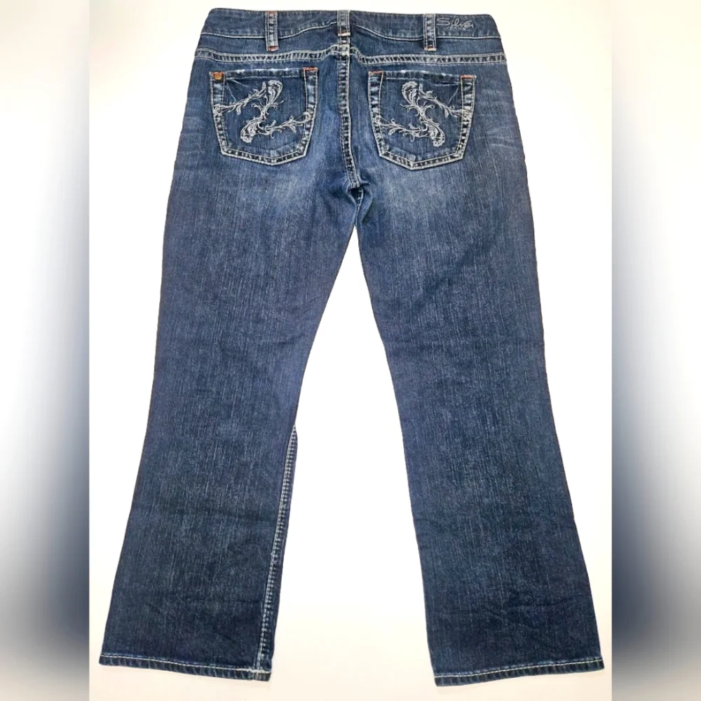 Silver Jeans - Picture 4 of 7